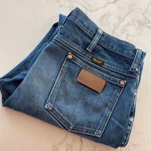 Wrangler Denim Jeans- size 34x31 💙